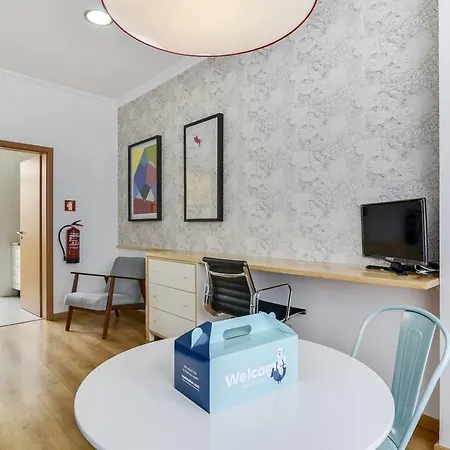 Cool And Airy In Ajuda Lägenhet