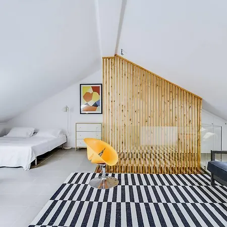아파트 Cool And Airy In Ajuda